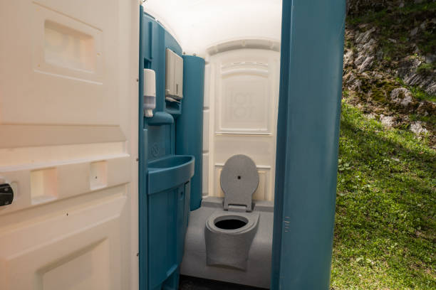 Portable Toilet Options We Offer in Oakley, CA